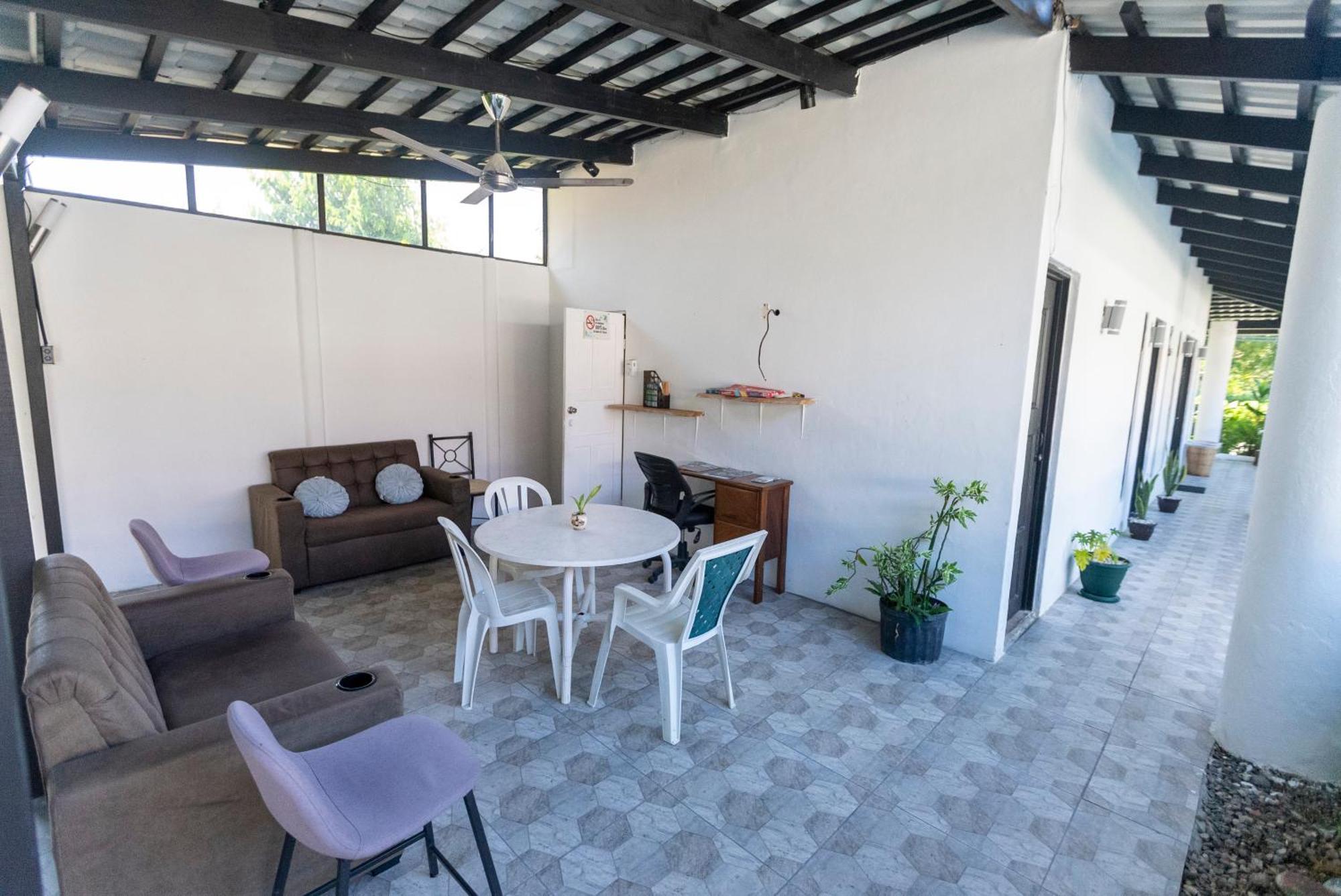 Condiminium Villas Mymosa มานูเอล อันโตนิโอ ภายนอก รูปภาพ